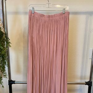 Light pink/ mauve pleated maxi skirt w/lace trim